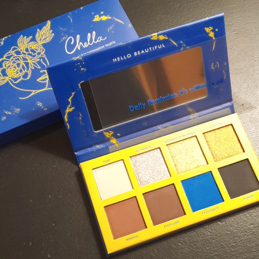 BNIB Chella eyeshadow palette